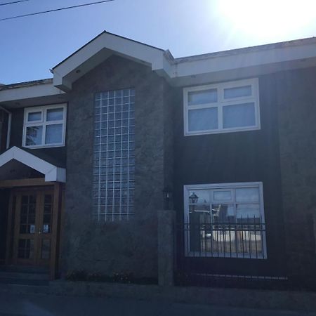 Hostal Buena Estancia プンタアレナス エクステリア 写真
