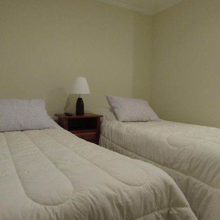 Hostal Buena Estancia プンタアレナス エクステリア 写真