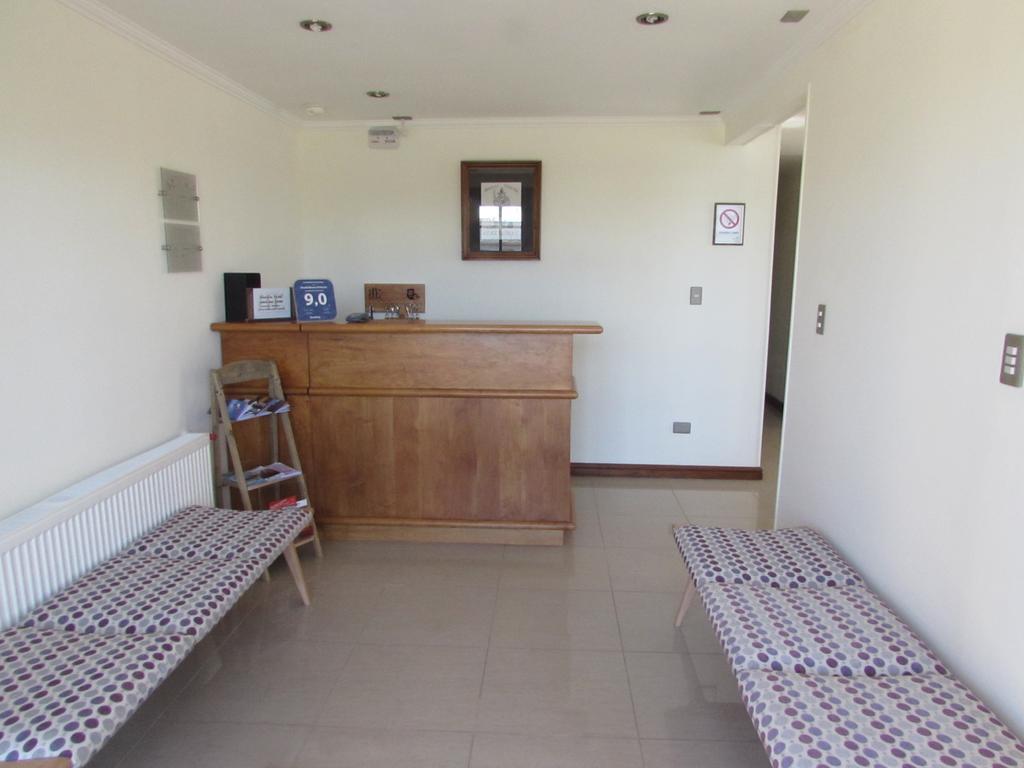 Hostal Buena Estancia プンタアレナス エクステリア 写真