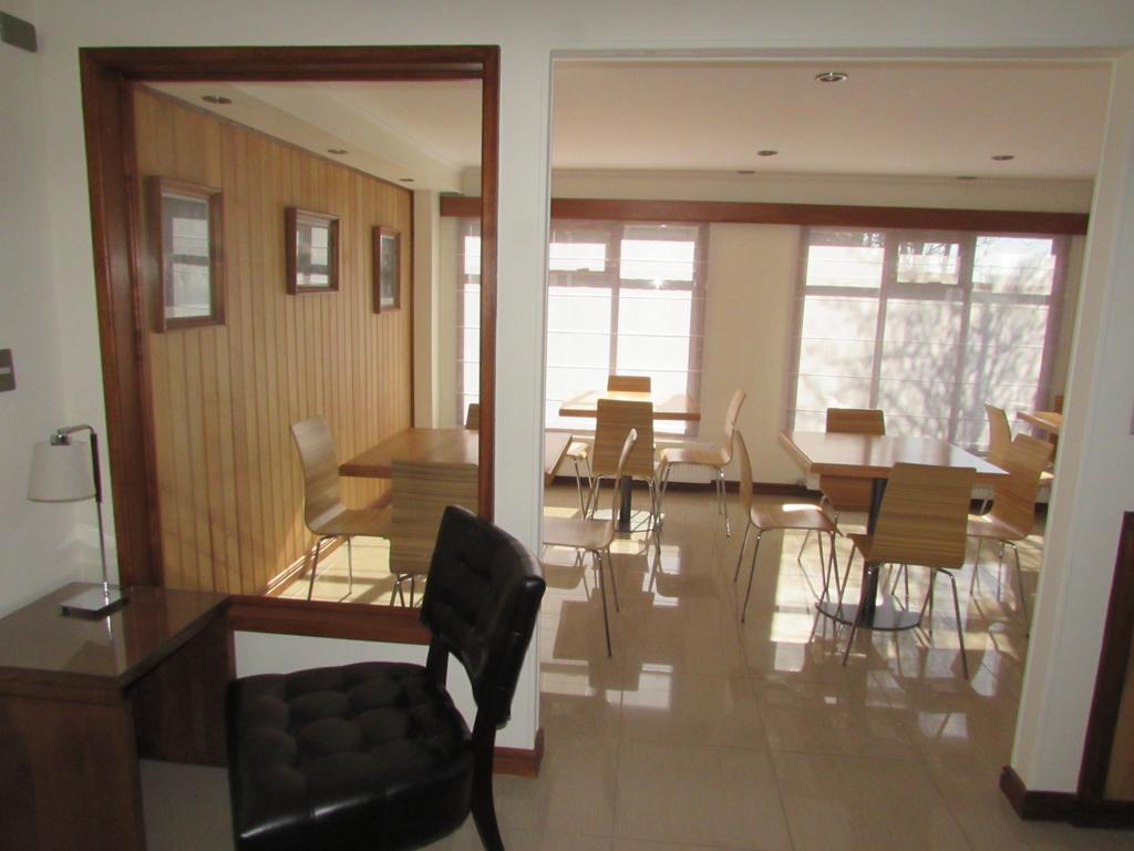 Hostal Buena Estancia プンタアレナス エクステリア 写真
