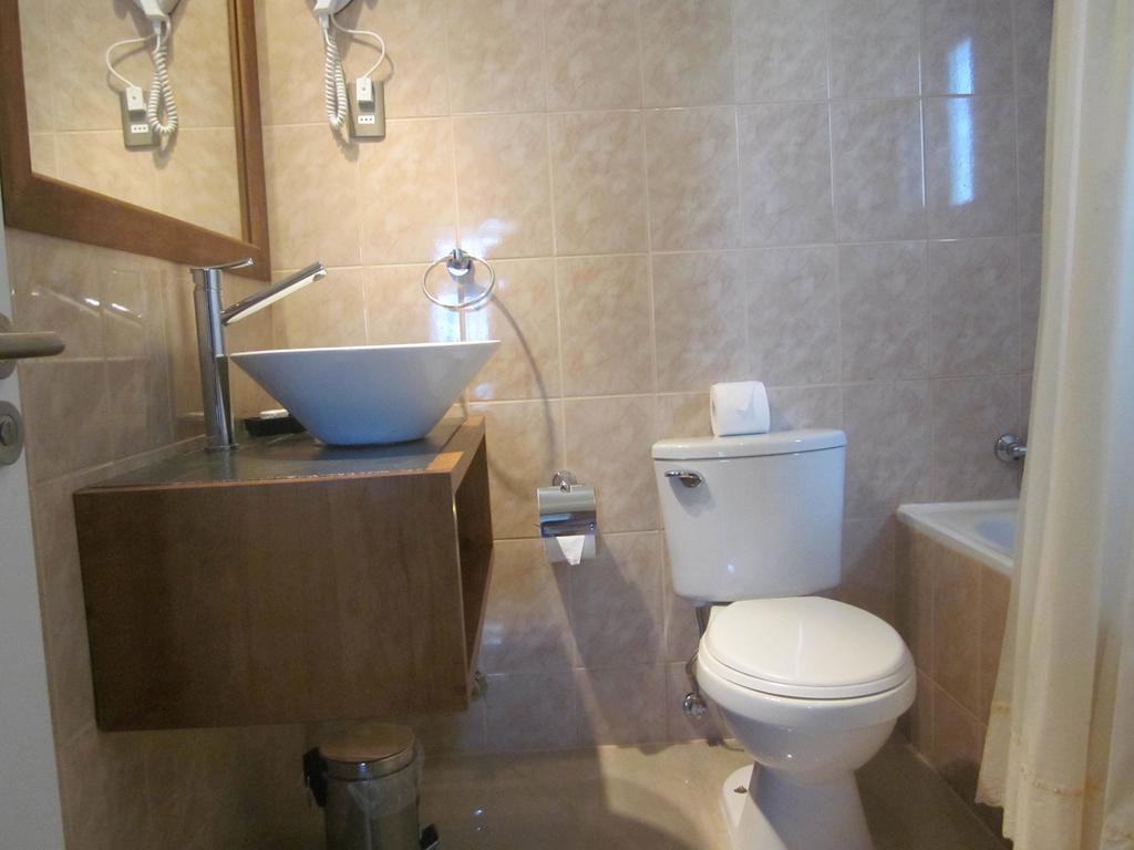 Hostal Buena Estancia プンタアレナス 部屋 写真