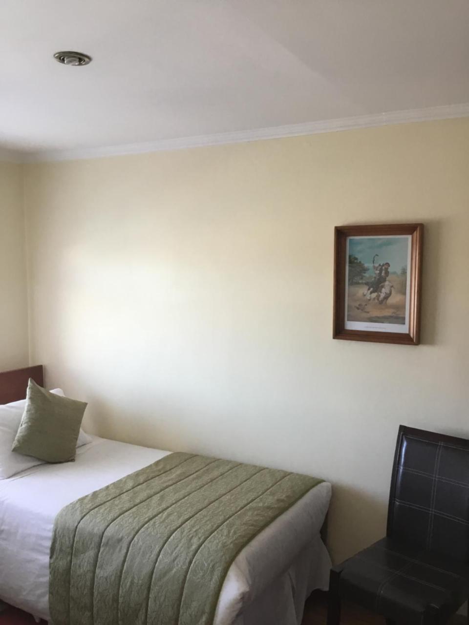 Hostal Buena Estancia プンタアレナス エクステリア 写真