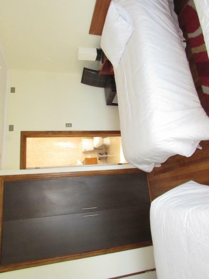 Hostal Buena Estancia プンタアレナス エクステリア 写真
